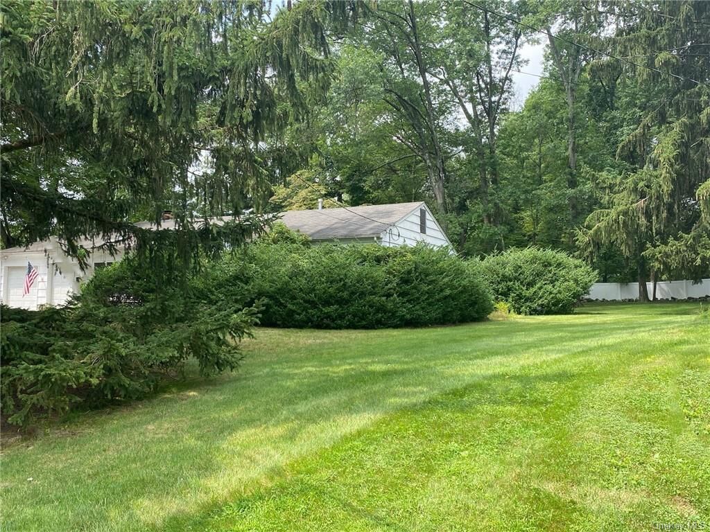 Property Photo:  14 Richard Drive  NY 10994 