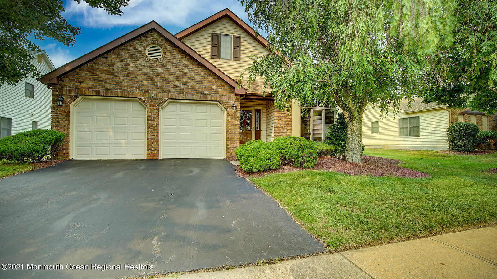 Property Photo:  10 Benchley Drive  NJ 07746 