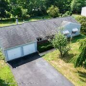 Property Photo:  32 Walnut Avenue  NJ 08873 