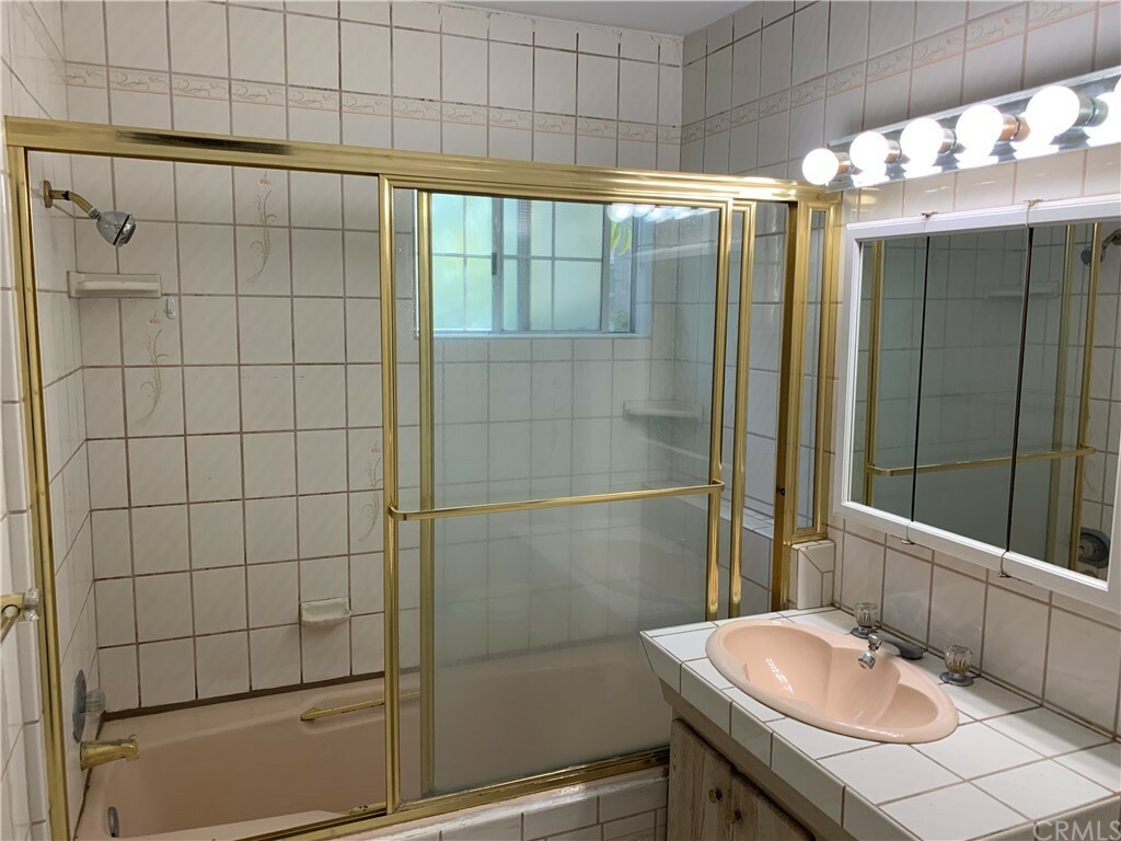 Property Photo: 230 Mira Mar Avenue CA 90803