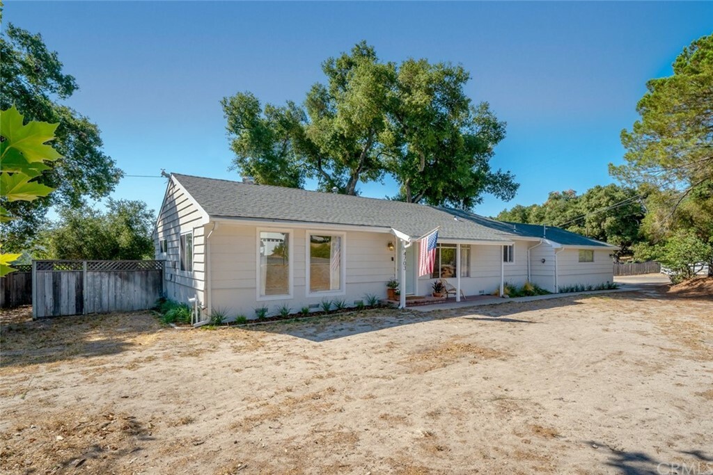 Property Photo:  4703 San Jacinto Avenue  CA 93422 