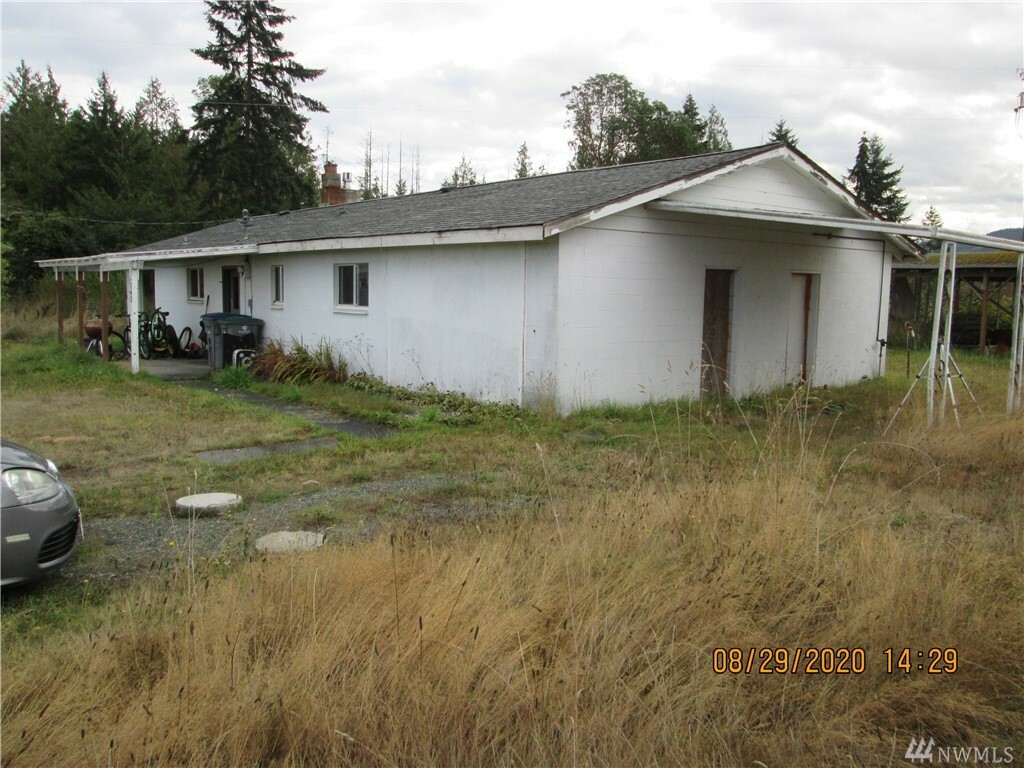 Property Photo:  163 Cliff Robinson Lane  WA 98382 