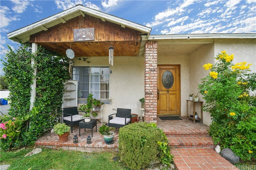 Property Photo:  7001 Balcom Avenue  CA 91335 