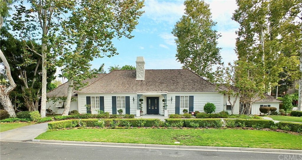 Property Photo: 1420 La Perla Avenue CA 90815