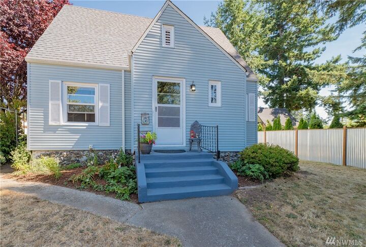 Property Photo:  3026 Kulshan St  WA 98225 