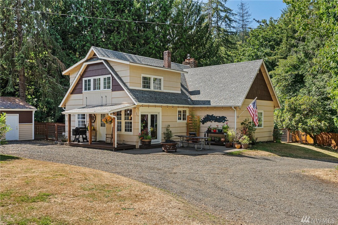 Property Photo:  606 Elma McCleary Rd  WA 98557 