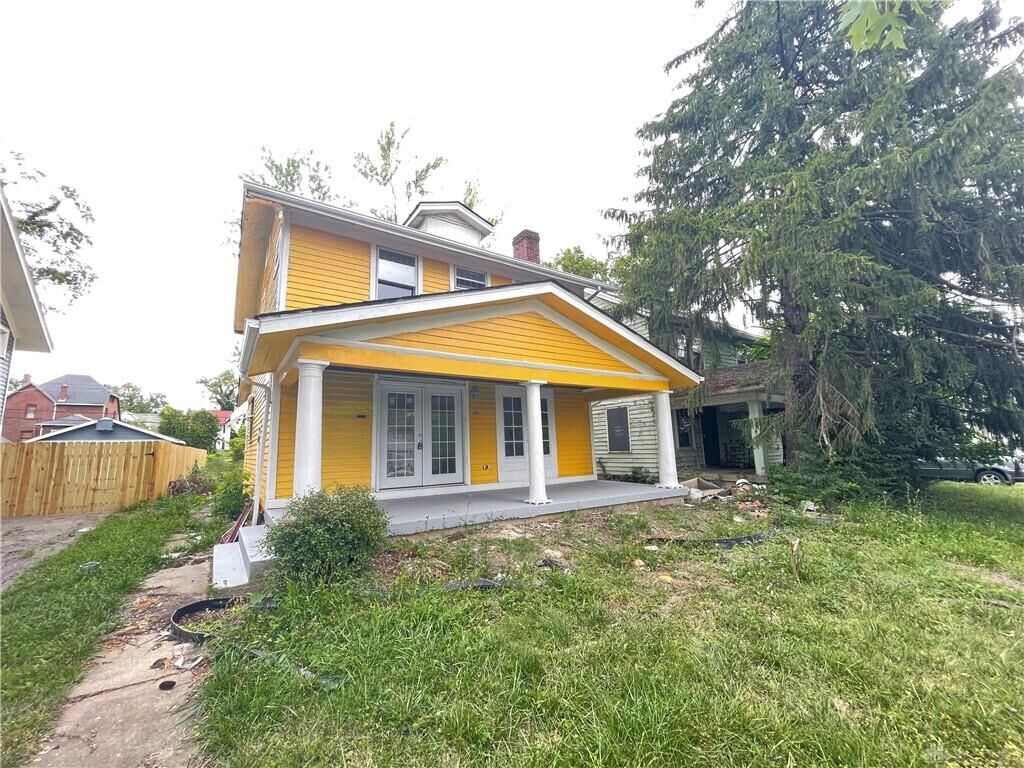 Property Photo: 501 Kenilworth Avenue OH 45405