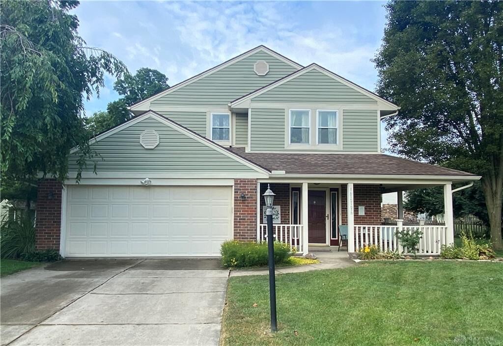 Property Photo: 8965 Oakgate Court OH 45424