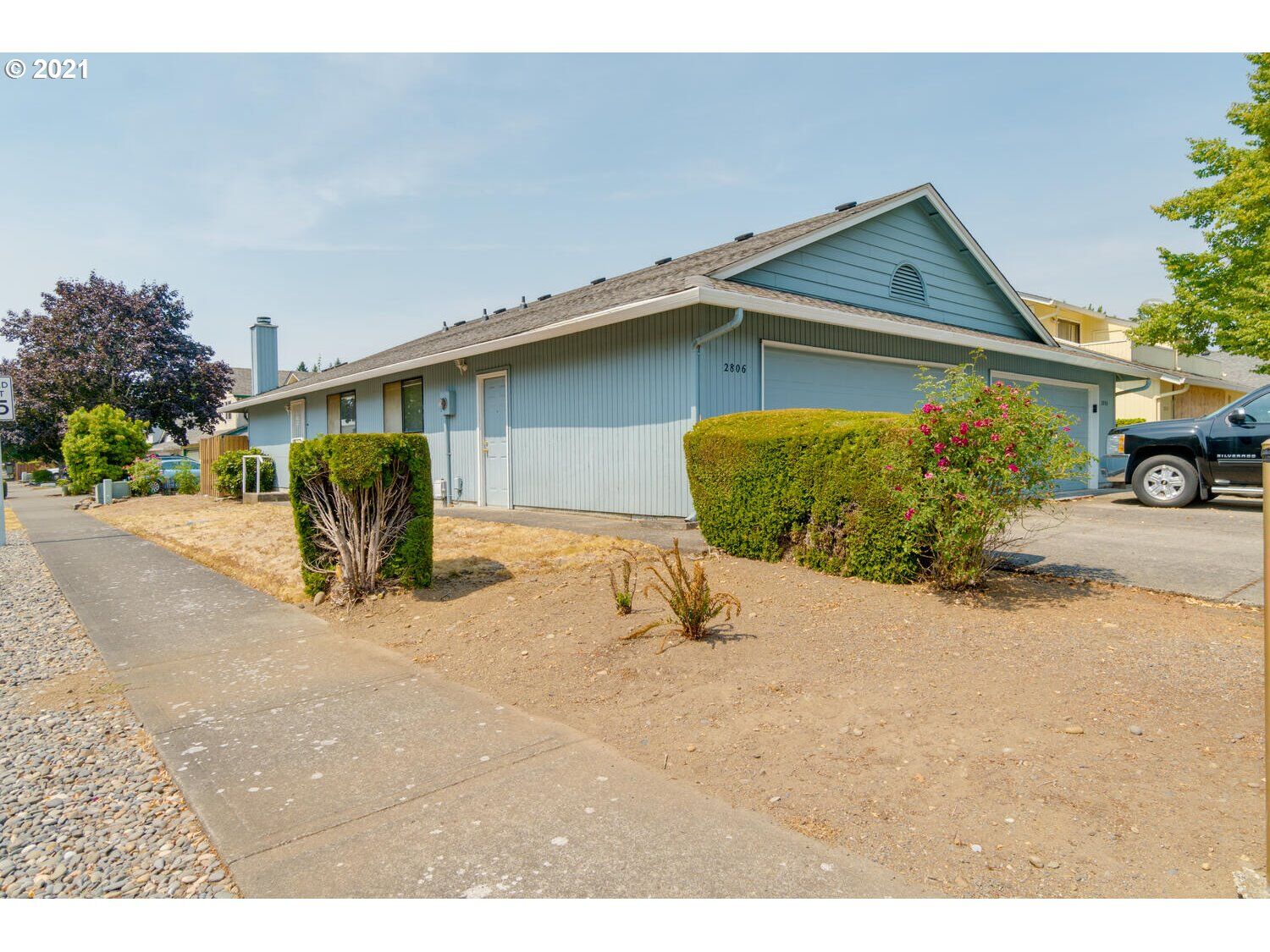 Property Photo: 2806 Caples Ave WA 98661