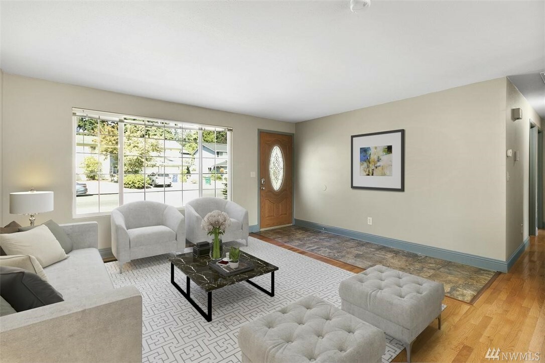 Property Photo: 33224 39th Ave SW WA 98023