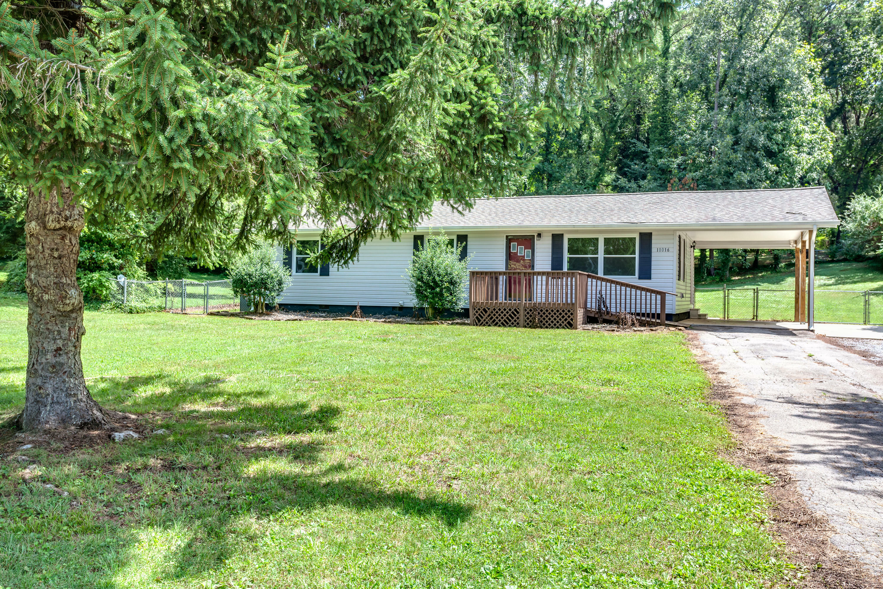 Property Photo:  11016 Hughlan Drive  TN 37934 