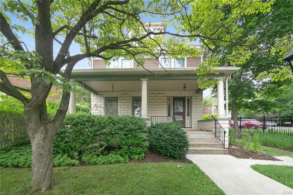 Property Photo:  517 McCartney Street  PA 18042 