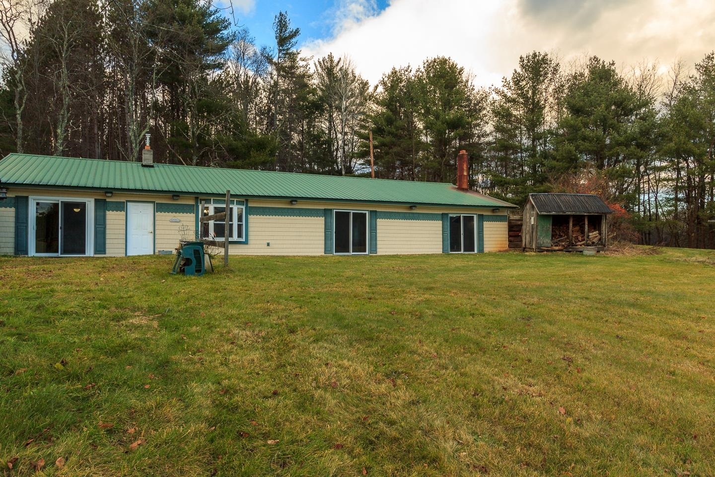 Property Photo: 122 Flagg Road NH 03839