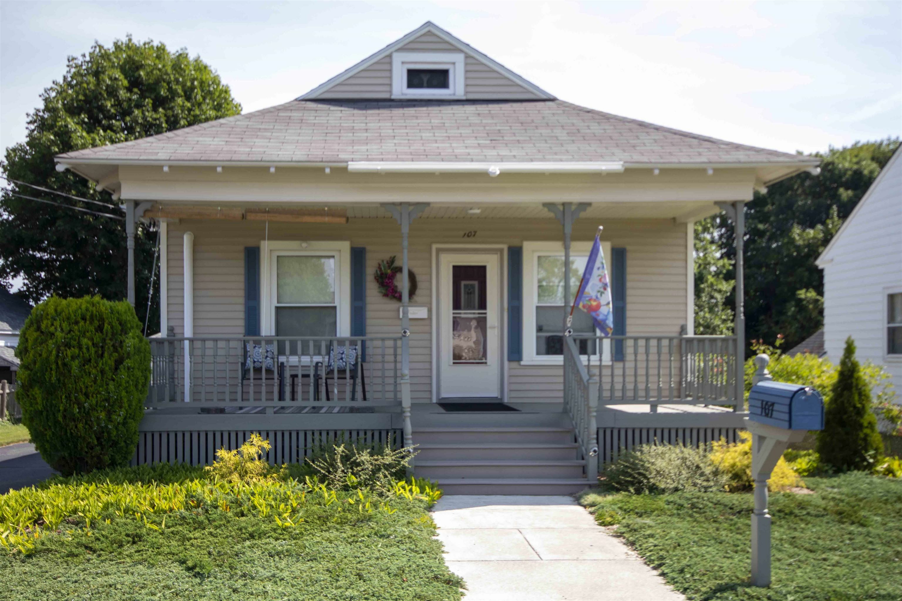 Property Photo:  107 Becker Street  NH 03102 