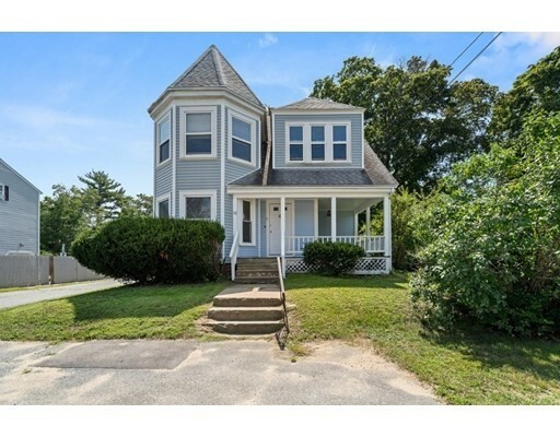 Property Photo:  70 Beach Rd  MA 01952 