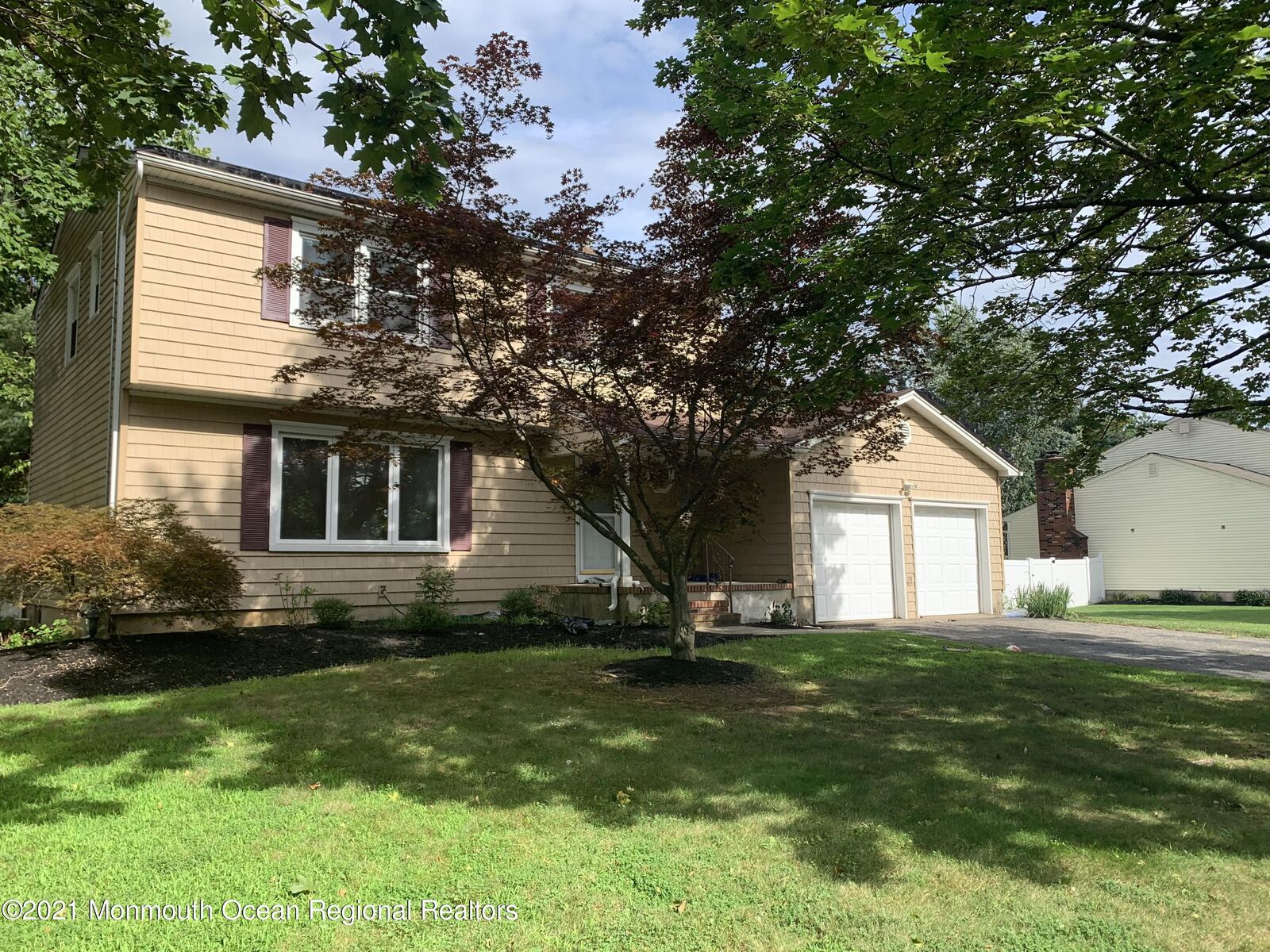 Property Photo:  16 Eastern Drive  NJ 08824 