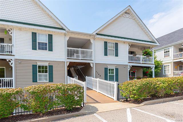 Property Photo: 1149 Arbor Creek 2B 63122