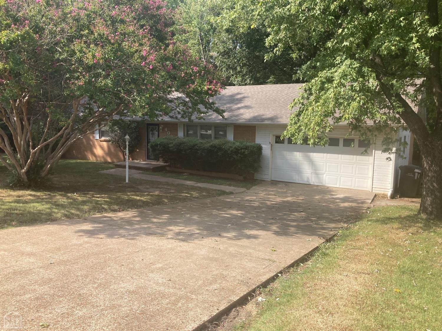 Property Photo: 408 Campus Street AR 72401