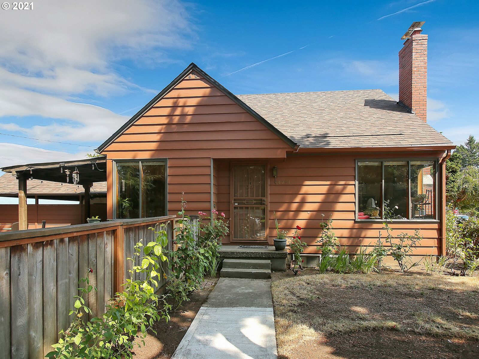 Property Photo: 4751 N Willamette Blvd OR 97203