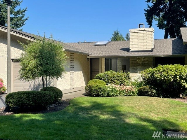 Property Photo:  10408 NE 114th St  WA 98033 