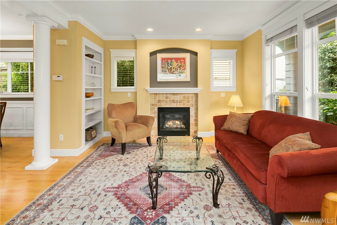 Property Photo: 1846 N 54th St WA 98103
