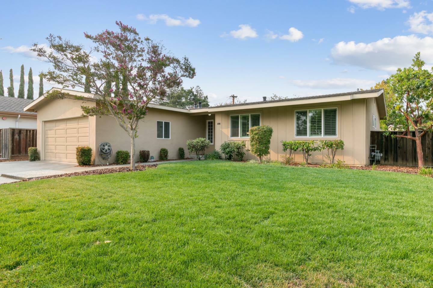 Property Photo: 6990 Chiala Lane CA 95129