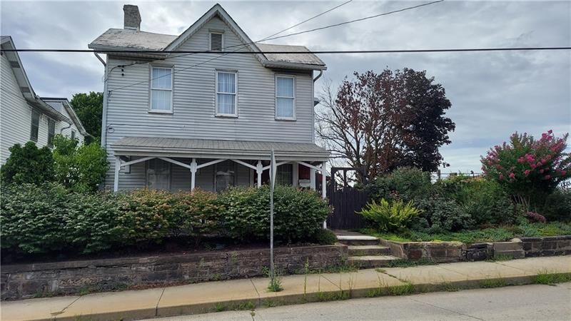 Property Photo:  328 E Crawford  PA 15425 