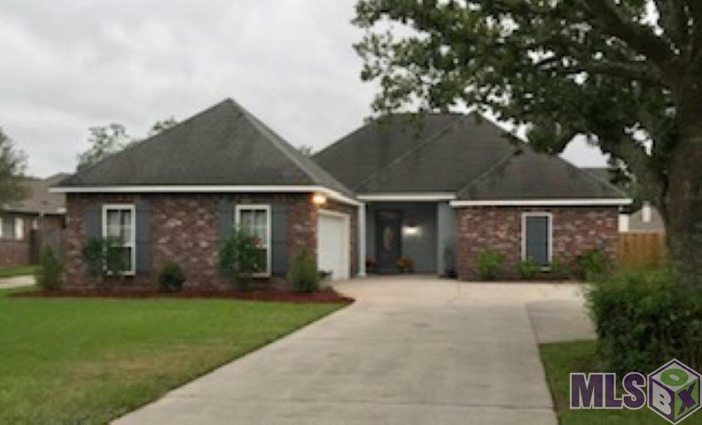 Property Photo: 17080 Rennes Rd LA 70769
