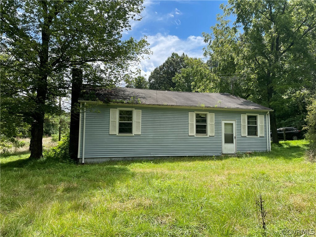 Property Photo: 2977 Hadensville Fife Road VA 23063