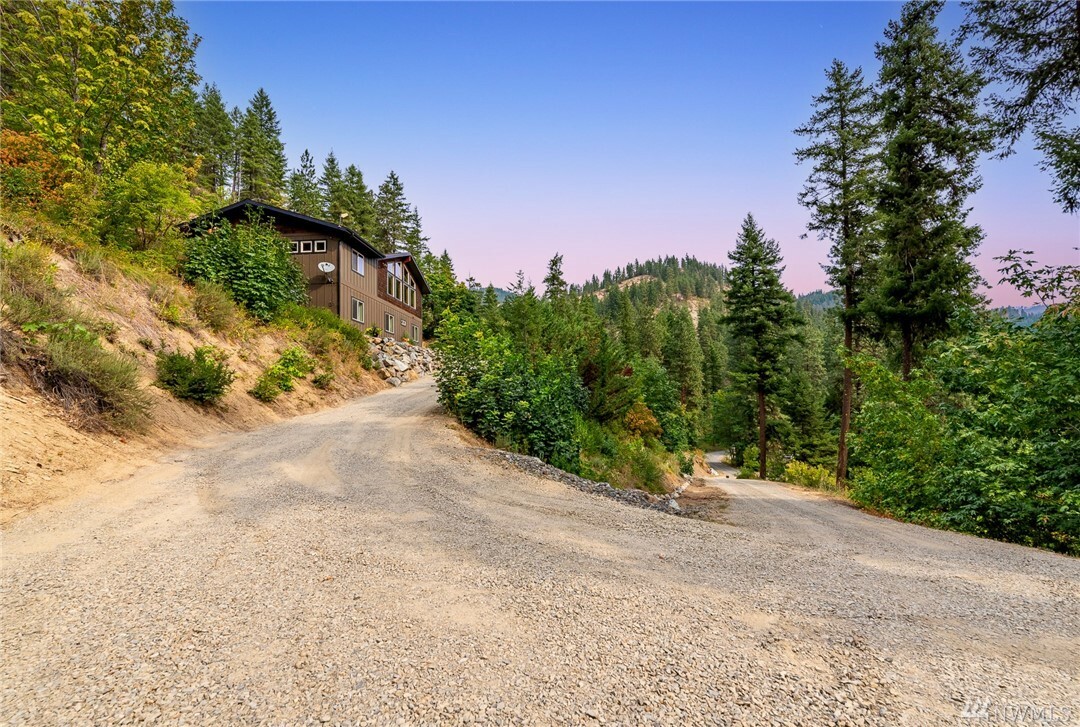 Property Photo:  8816 Derby Canyon Rd  WA 98847 