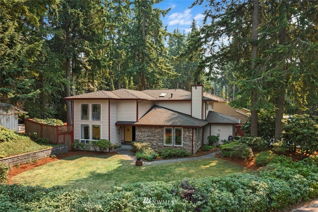 Property Photo:  2512 144th Street SE  WA 98012 