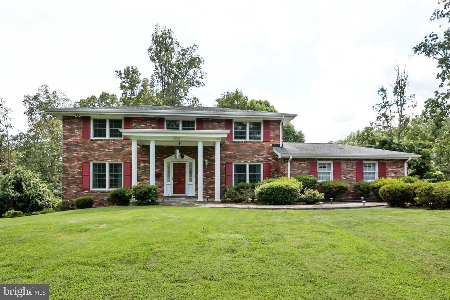 8927 Burbank Road  Annandale VA 22003 photo