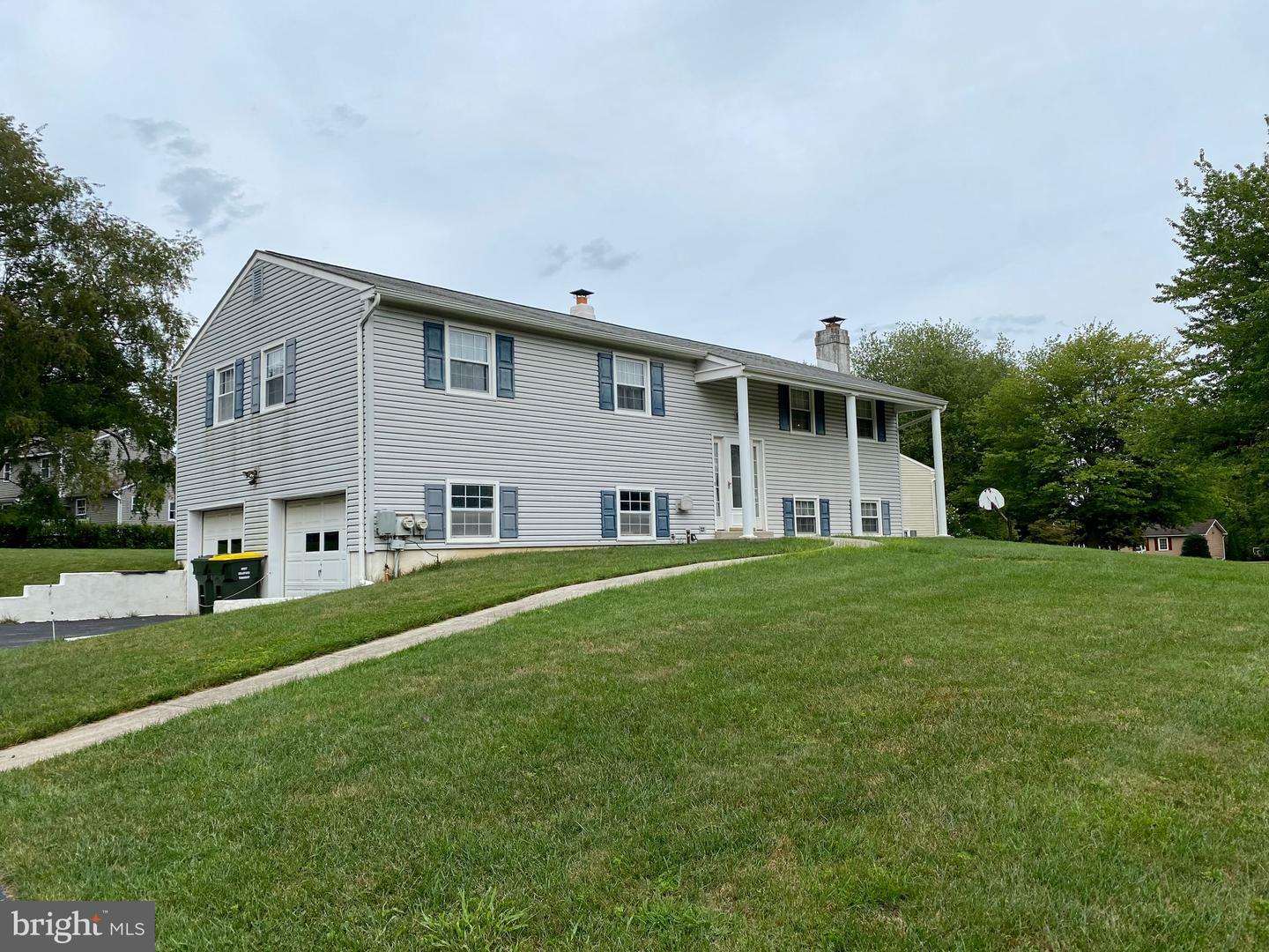 Property Photo:  1343 Ridgeview Circle  PA 19335 