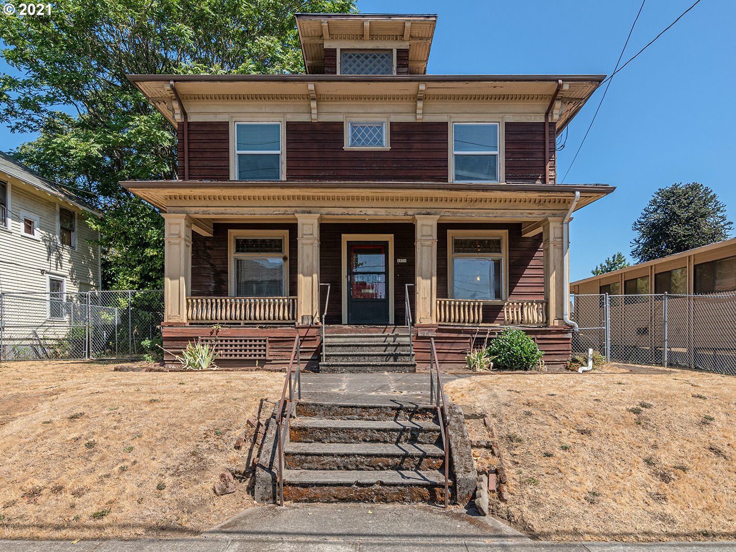 Property Photo: 4850 N Vancouver Ave OR 97217