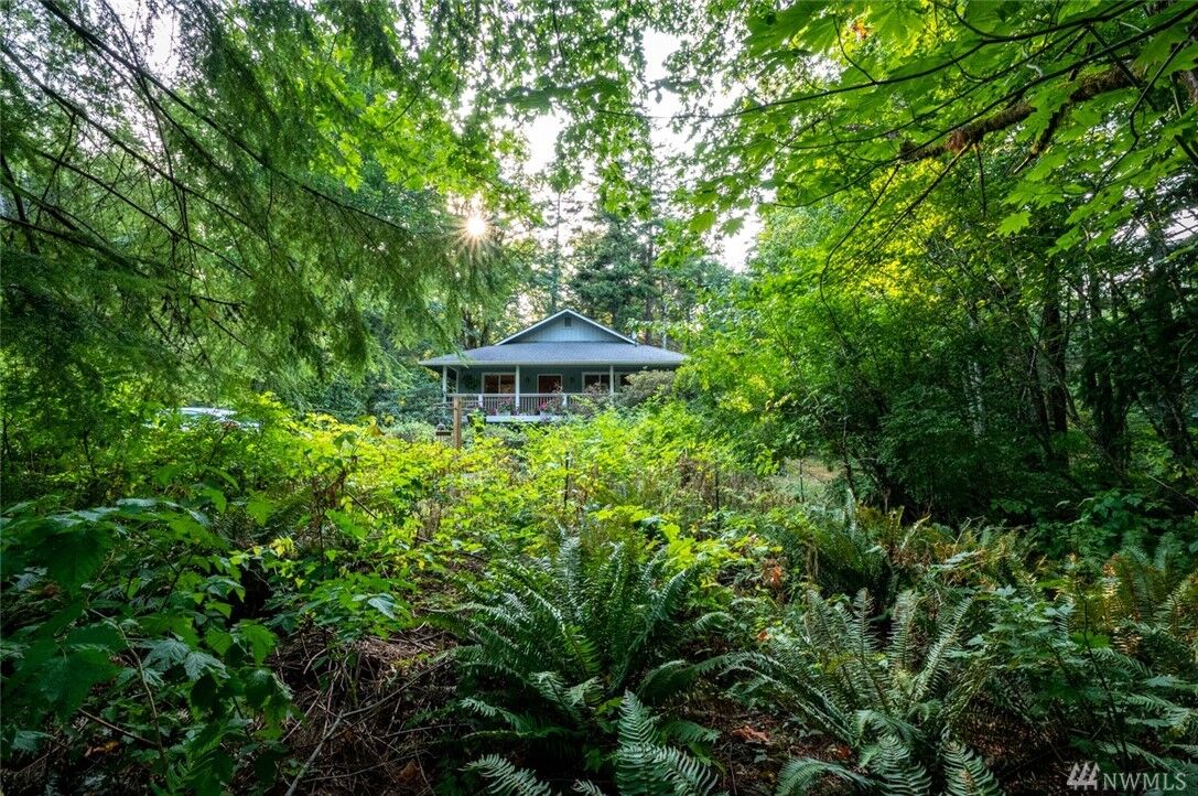 Property Photo:  29407 318th Ave SE  WA 98051 