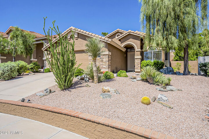 Property Photo: 16022 S 10th Street AZ 85048