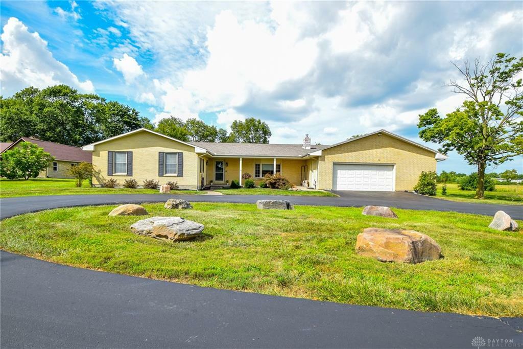 Property Photo: 1605 McKaig Road OH 45373