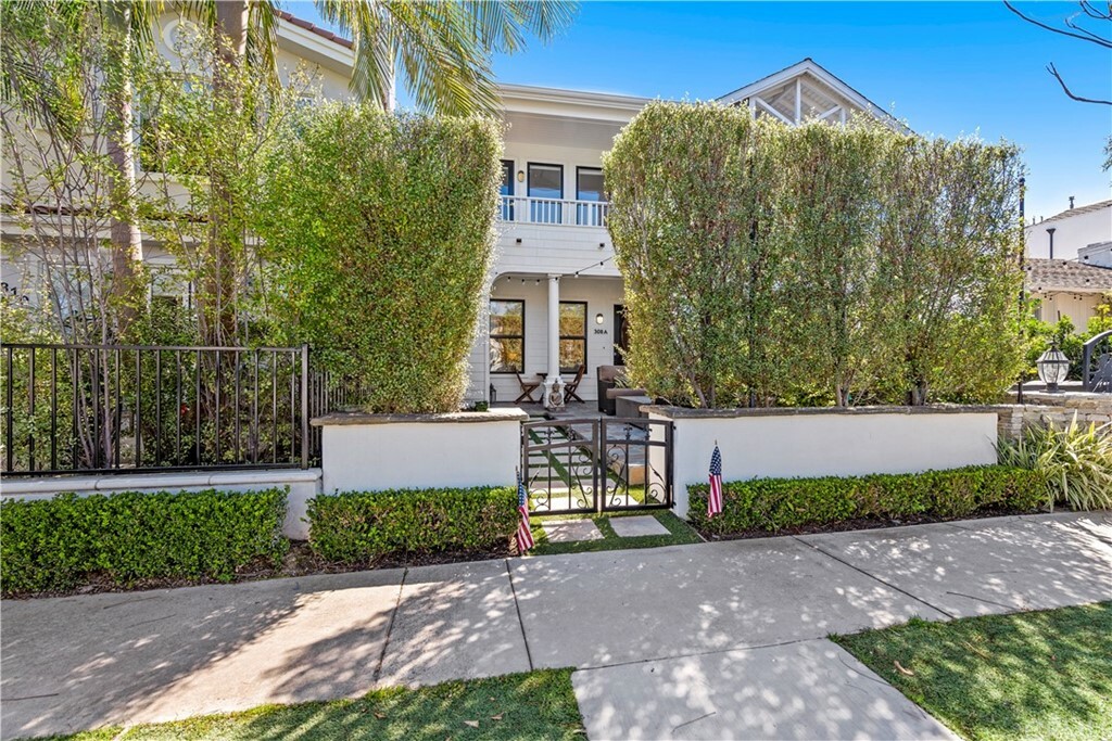 Property Photo: 308 Iris Avenue A CA 92625