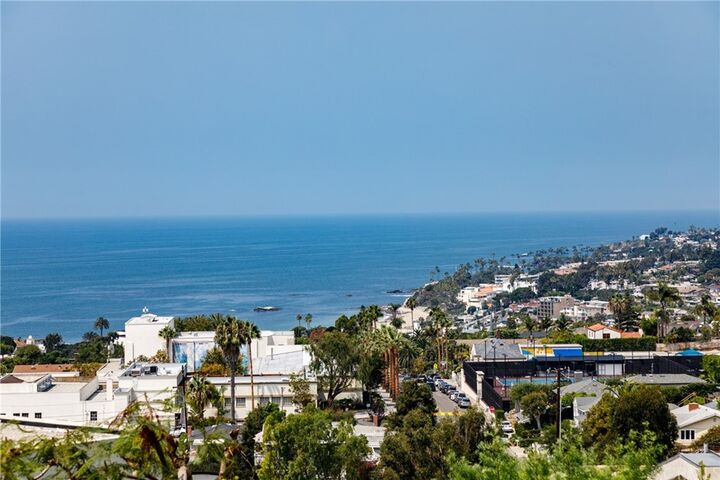 Property Photo:  620 Temple Hills Drive  CA 92651 