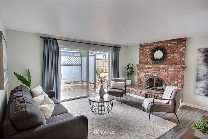 Property Photo: 12415 SE 210th Place WA 98031