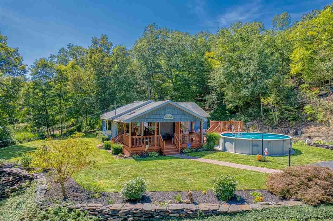 Property Photo:  1525 Sawkill  NY 12401 