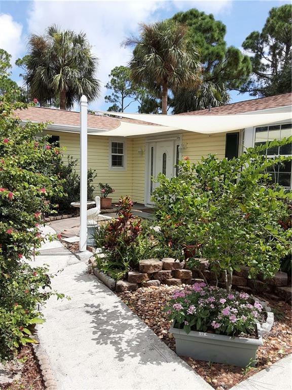 Property Photo:  601 Barber Street  FL 32958 