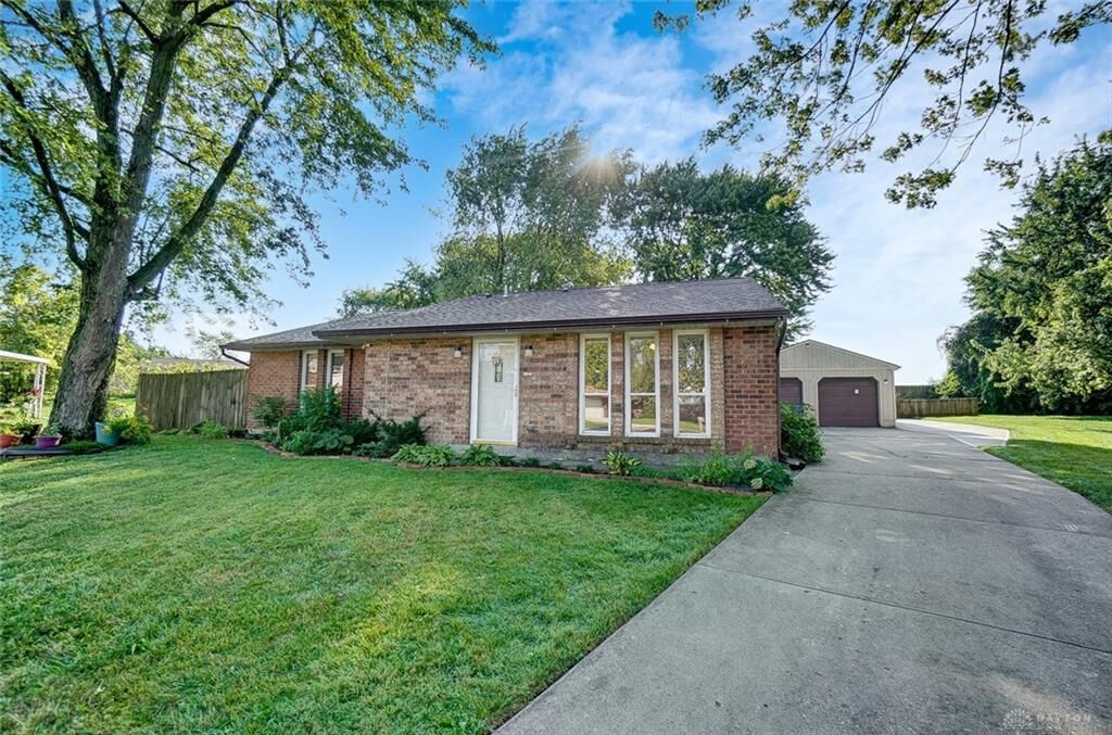 Property Photo:  6086 Brown Deer Place  OH 45424