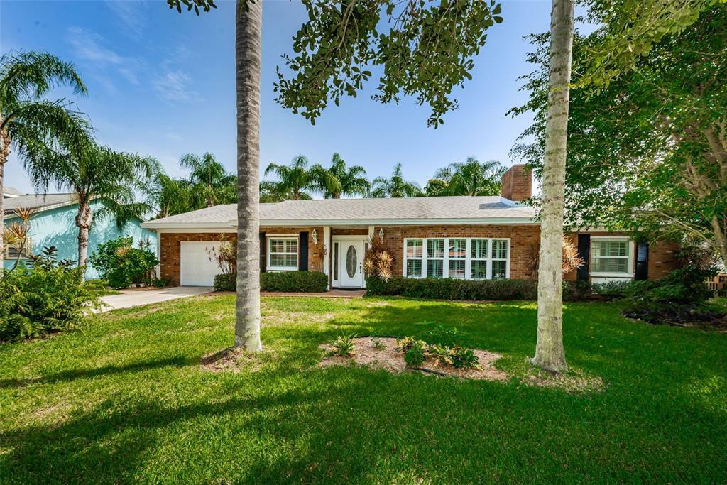 Property Photo:  644 Tessier Drive  FL 34689 