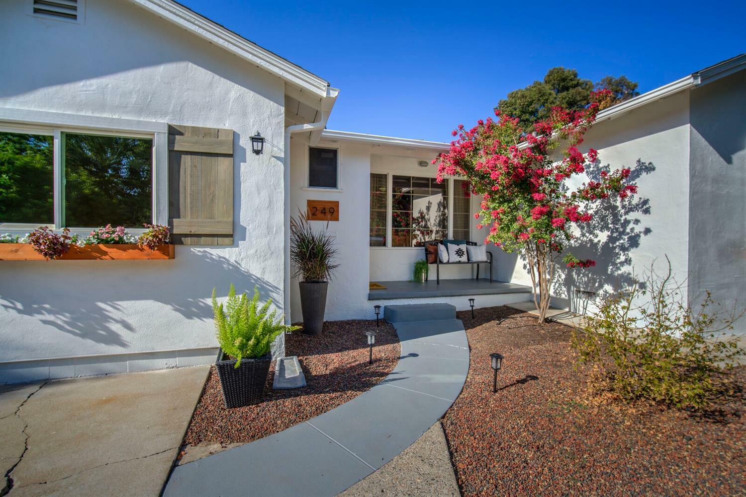 Property Photo:  249 Alta Vista Avenue  CA 95678 