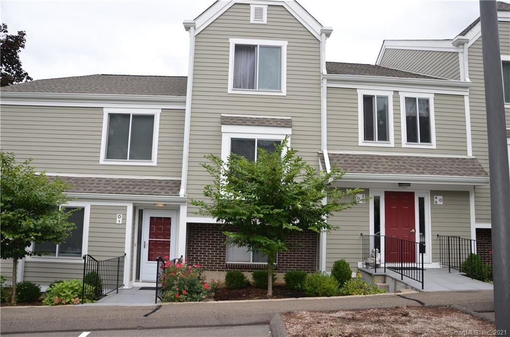 Property Photo:  71 Aiken Street O2  CT 06851