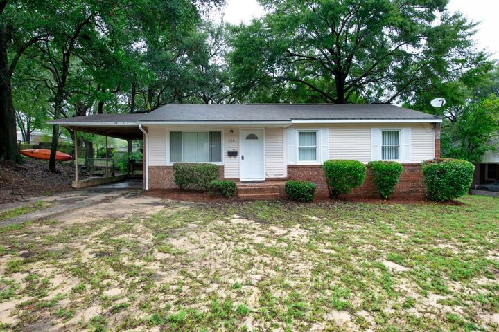 326 Chicago Avenue  Valparaiso FL 32580 photo