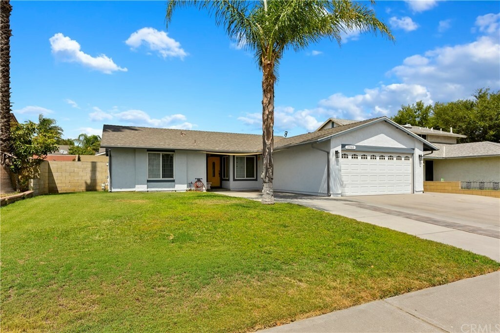 Property Photo:  17562 Jackson Drive  CA 92336 