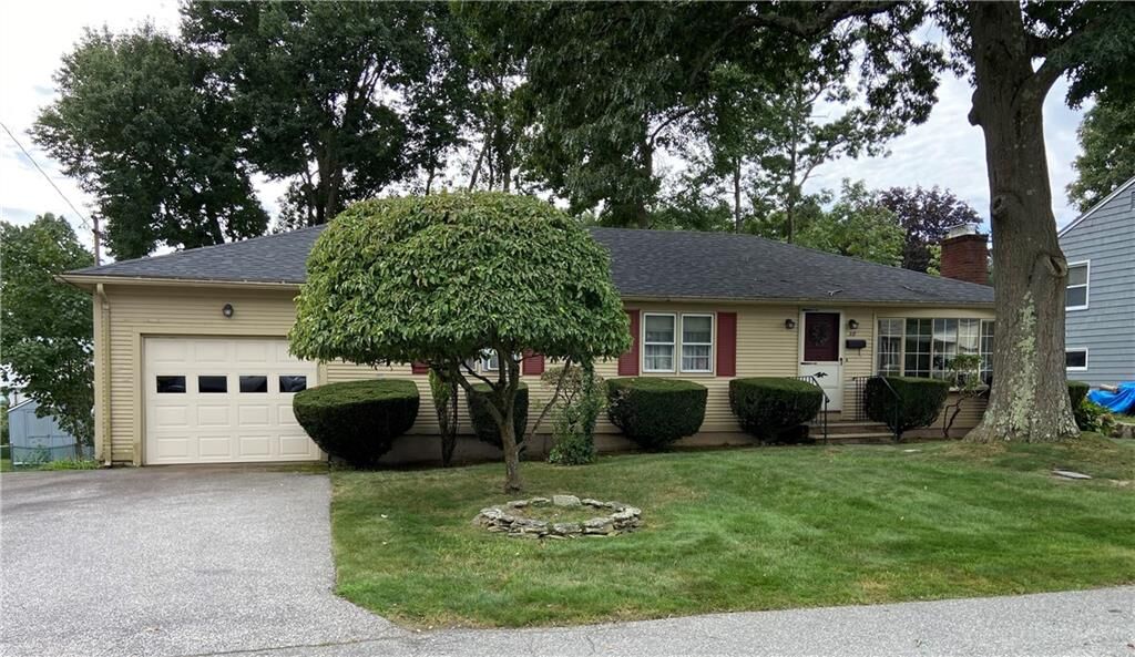 Property Photo:  30 Stella Dr  RI 02911 