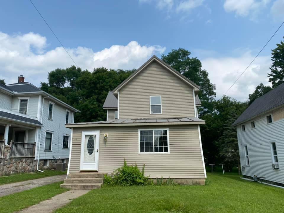 Property Photo:  59 Oak Street  MI 49242 